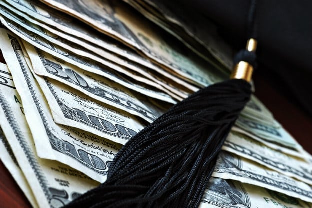 7 Grants to Pay off Student Loans | Which Student Loan Repayment Plan Should I Choose: Finding The Best Repayment Option According to Your Budget